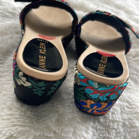 NWT Anne Klein Sandles - Picture 5 of 6